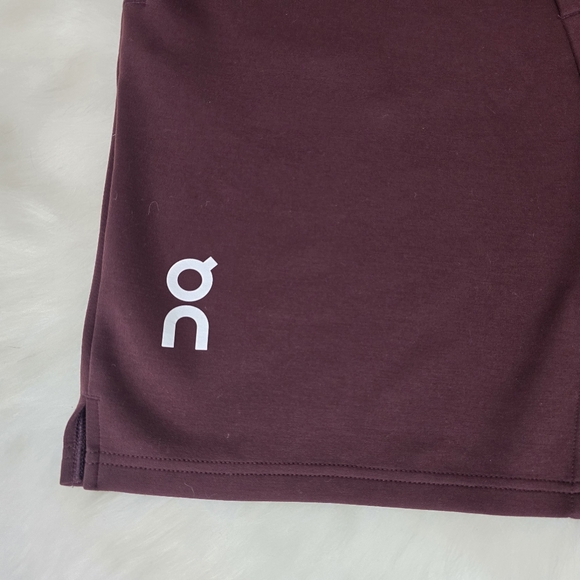 On Running Swiss Olympic Sweat Shorts Men's Large - Picture 2 of 5